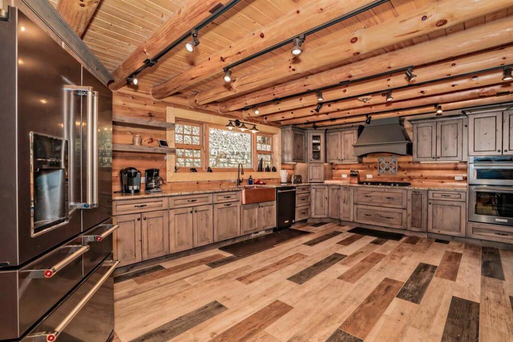 Roaring Fork Lodge Gatlinburg Eksteriør billede