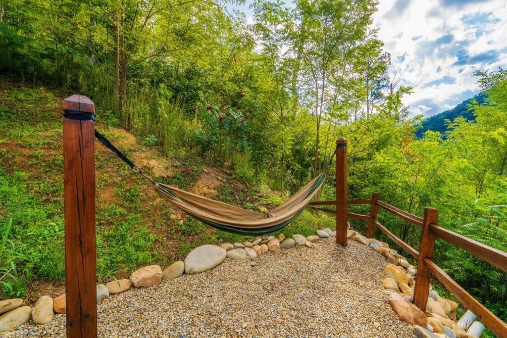 Roaring Fork Lodge Gatlinburg Eksteriør billede